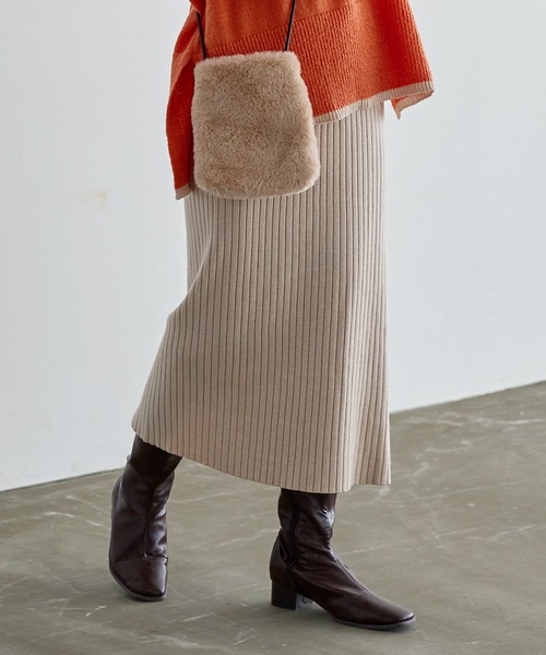 KOBE LETTUCE（コウベレタス）の「ストレッチリブニットタイトスカート（スカート・レディース・グレー/ベージュ/レッド/ブラック/ダークブラウン・FREE）」の4枚目の写真