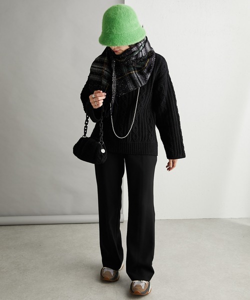 LAURA DI MAGGIO（ローラディマッジオ）の「【LAURA DI MAGGIO】ボアチェーンショルダーバッグ（ショルダーバッグ・レディース・ベージュ/ブラック・FREE）」の5枚目の写真