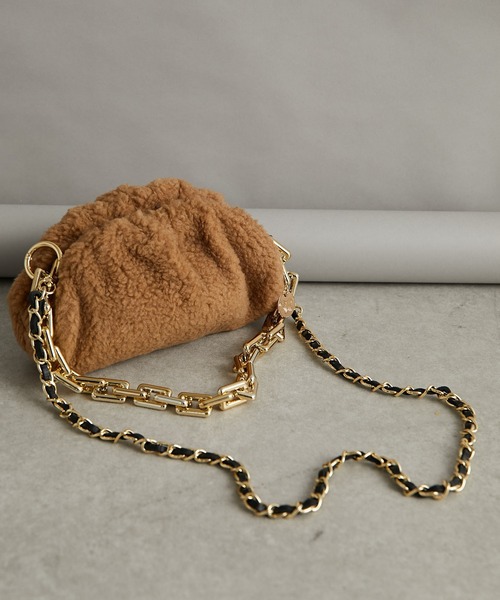 LAURA DI MAGGIO（ローラディマッジオ）の「【LAURA DI MAGGIO】ボアチェーンショルダーバッグ（ショルダーバッグ・レディース・ベージュ/ブラック・FREE）」の6枚目の写真
