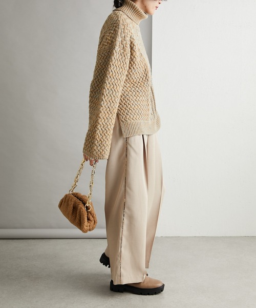 LAURA DI MAGGIO（ローラディマッジオ）の「【LAURA DI MAGGIO】ボアチェーンショルダーバッグ（ショルダーバッグ・レディース・ベージュ/ブラック・FREE）」の21枚目の写真