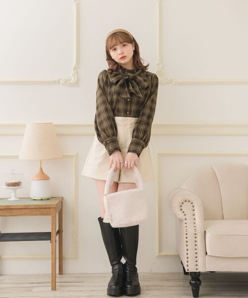 ems excite(エムズエキサイト)の「ファーハンドBAG(ハンドバッグ・レディース・ピンク/ブラウン/ナチュラル・ONE SIZE)」の5枚目の写真