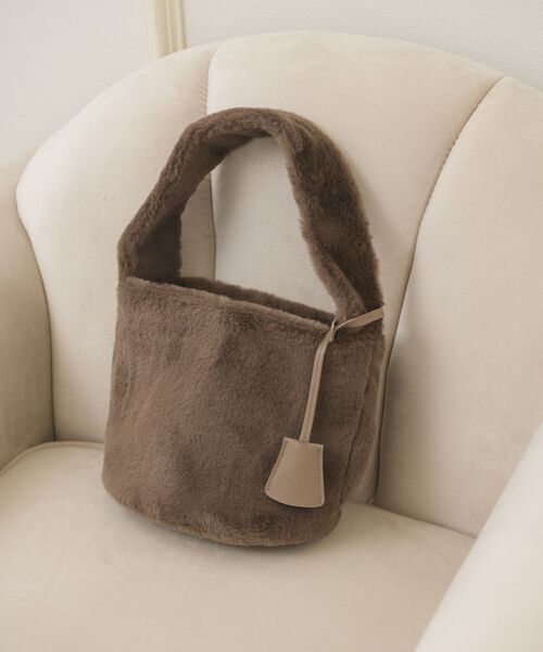 ems excite(エムズエキサイト)の「ファーハンドBAG(ハンドバッグ・レディース・ピンク/ブラウン/ナチュラル・ONE SIZE)」の14枚目の写真