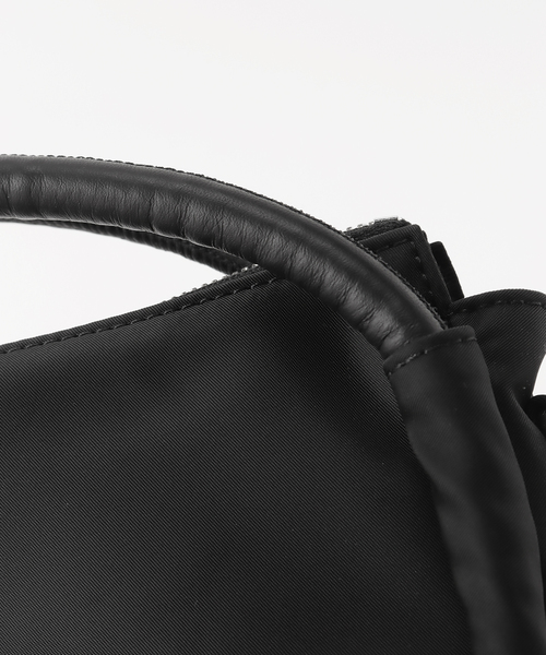 U by SPICK&SPAN（ユーバイスピックアンドスパン）の「【GANNI/ガニー】 ノットミニバッグ（ハンドバッグ・レディース・ブラック・FREE）」の17枚目の写真