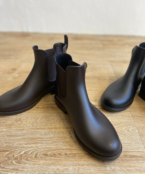 LBC(エルビーシー)の「サイドゴアレインブーツ(レインシューズ・レディース・ブラック/ブラウン・M/L)」の2枚目の写真