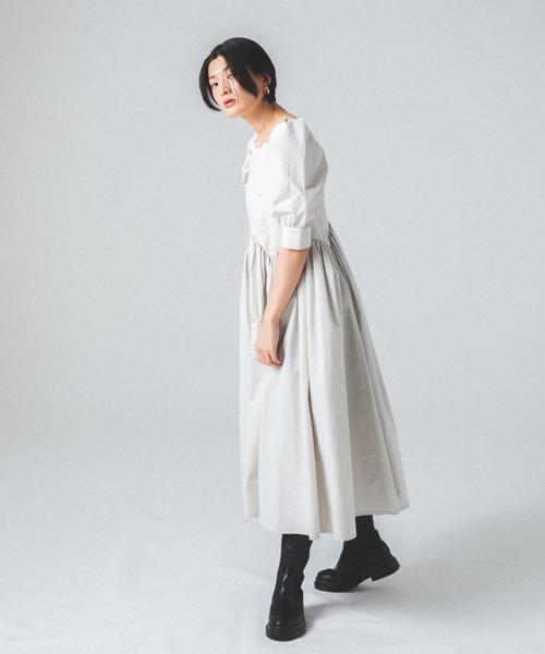 MECRE(メクル)の「ギャザーボリュームワンピース(ワンピース・レディース・グレー/ブラック・S/M)」の16枚目の写真