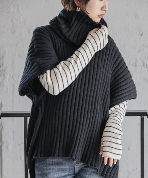 AMELY（エミリー）の「2wayアウターポンチョ（ポンチョ・レディース・ホワイト/ベージュ/マスタード/ブラック・フリー）」の19枚目の写真