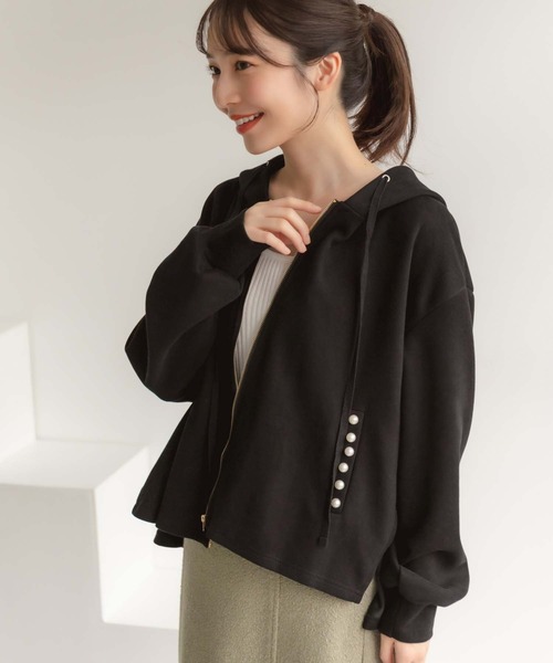 fifth（フィフス）の「パールデザインバックフリルパーカー（パーカー・レディース・ベージュ/ブラック・M）」の19枚目の写真