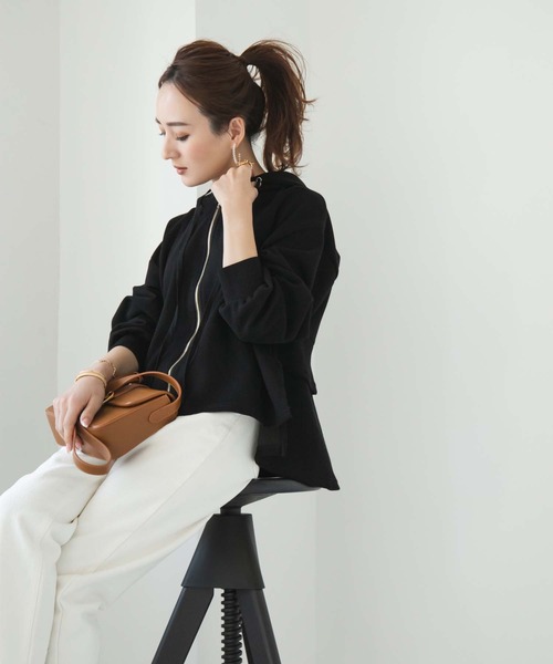 fifth（フィフス）の「パールデザインバックフリルパーカー（パーカー・レディース・ベージュ/ブラック・M）」の18枚目の写真