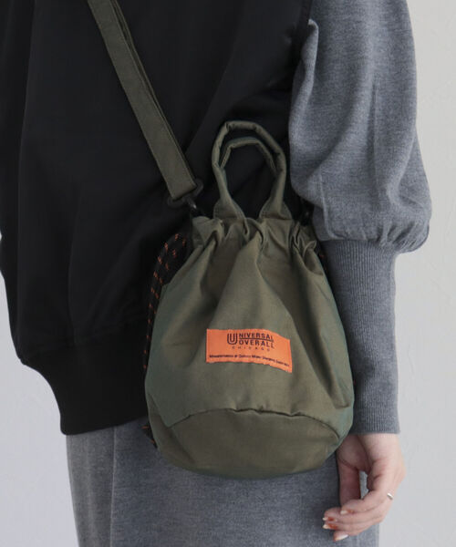 UNIVERSAL OVERALL(ユニバーサルオーバーオール)の「【UNIVERSAL OVERALL】2WAYポーチバッグM(ショルダーバッグ・レディース・ブラック/ベージュ/オリーブ・FREE)」の3枚目の写真