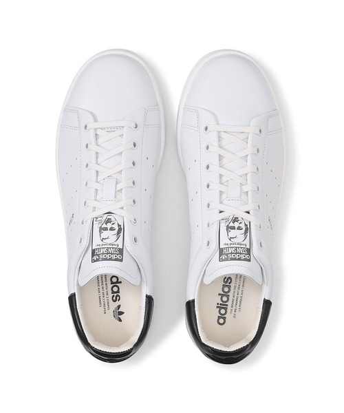 adidas(アディダス)の「STAN SMITH LUX HQ6785(スニーカー・メンズ・ホワイト系その他・28.0cm/28.5cm/29.0cm/27.5cm/23.5cm/25.5cm/24.5cm/24.0cm/26.0cm/27.0cm/23.0cm/25.0cm/26.5cm/30.0cm/22.5cm)」の3枚目の写真