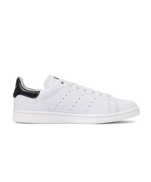 adidas(アディダス)の「STAN SMITH LUX HQ6785(スニーカー・メンズ・ホワイト系その他・28.0cm/28.5cm/29.0cm/27.5cm/23.5cm/25.5cm/24.5cm/24.0cm/26.0cm/27.0cm/23.0cm/25.0cm/26.5cm/30.0cm/22.5cm)」の5枚目の写真