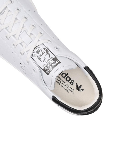 adidas(アディダス)の「STAN SMITH LUX HQ6785(スニーカー・メンズ・ホワイト系その他・28.0cm/28.5cm/29.0cm/27.5cm/23.5cm/25.5cm/24.5cm/24.0cm/26.0cm/27.0cm/23.0cm/25.0cm/26.5cm/30.0cm/22.5cm)」の9枚目の写真