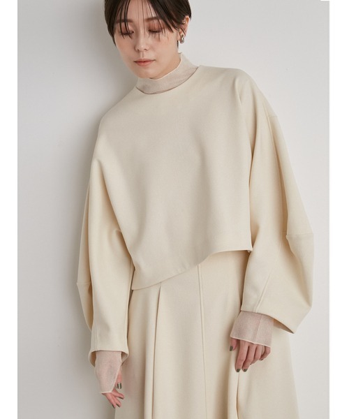 emmi（エミ）の「【emmi atelier】カットパターン袖ボリュームトップス（Tシャツ/カットソー・レディース・ライム/ネイビー/アイボリー・FREE）」の9枚目の写真