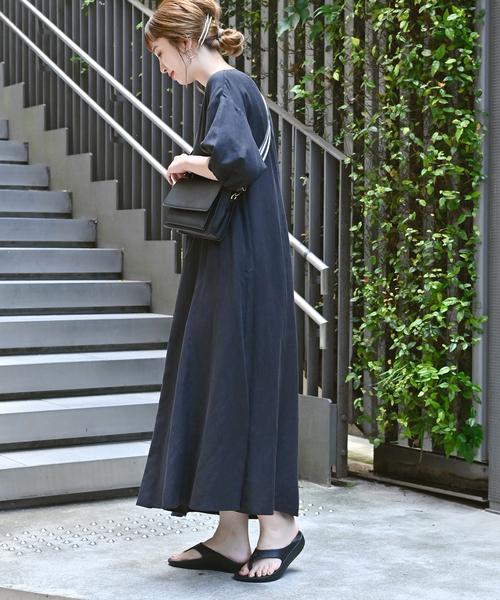 美品【sandro】スクエアネックリネン 麻　レーヨン　パフスリーブ ワンピース リネンワンピース スクエアネックワンピース 【送料無料