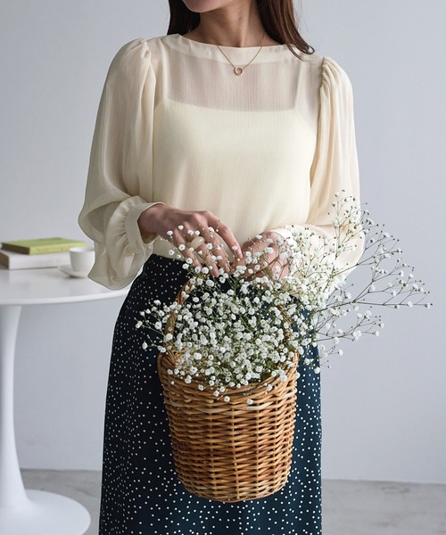 Chaco closet（チャコ クローゼット）の「シアークレープボリュームスリーブブラウス（シャツ/ブラウス・レディース・モカ/オレンジ/ベージュ/ライトカーキ/ブラック/ピンクベージュ/ブルーグレー/オフホワイト・FREE）」の19枚目の写真