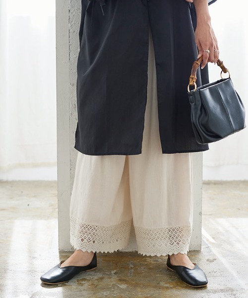 KOBE LETTUCE（コウベレタス）の「Vカットバブーシュ（その他シューズ・レディース・ブラウン系/ホワイト系/ベージュ系/ブラック・LL/M/L/S）」の3枚目の写真