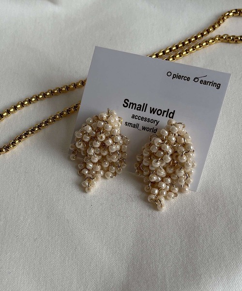 CERCA(チェルカ)の「small world/《Rain mini》ビーズボリュームピアス ミニタイプ(ピアス(両耳用)・レディース・シルバー/ベージュ/ブラック・FREE)」の2枚目の写真