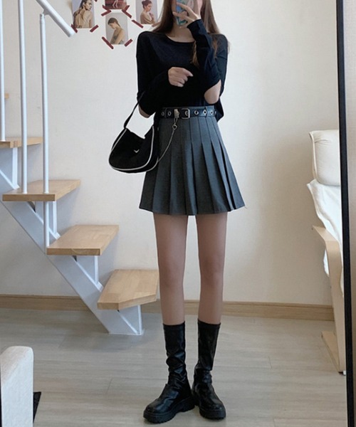 Jasmine Grandiflorum（ジャスミングランディフローラム）の「【Jasmine】プリーツミニスカート ベルト付き（スカート・レディース・ホワイト/ブラック/グレー・SMALL/LARGE/MEDIUM）」の4枚目の写真