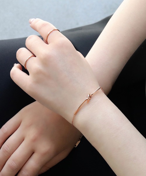 blackdia ocean(ブラックダイヤオーシャン)の「blackdia ocean ツイストブレスレット(ブレスレット・レディース・シルバー/ゴールド/ピンクゴールド・FREE)」の1枚目の写真