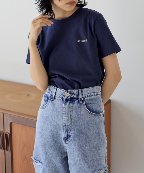  hellam（へラム）の「刺繍ロゴ コンパクトTシャツ（Tシャツ/カットソー・レディース・杢グレー/オフホワイト/ブラック/ネイビー・FREE）」の4枚目の写真
