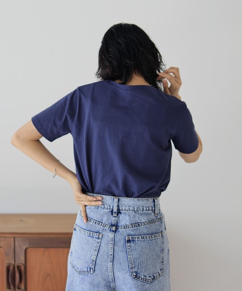  hellam（へラム）の「刺繍ロゴ コンパクトTシャツ（Tシャツ/カットソー・レディース・杢グレー/オフホワイト/ブラック/ネイビー・FREE）」の7枚目の写真