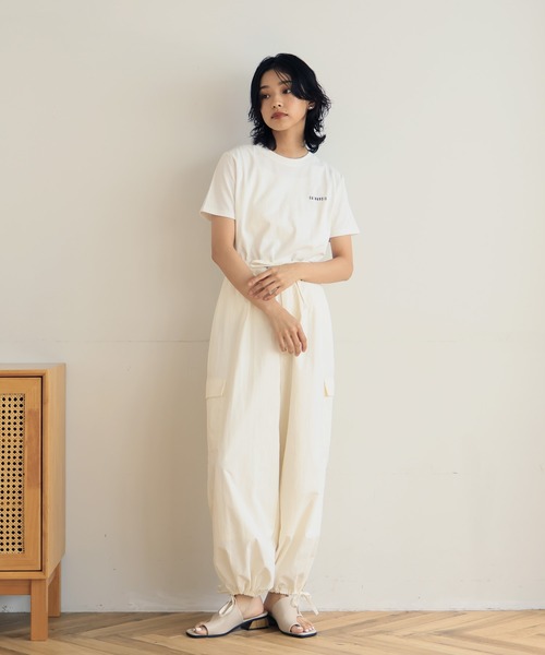  hellam（へラム）の「刺繍ロゴ コンパクトTシャツ（Tシャツ/カットソー・レディース・杢グレー/オフホワイト/ブラック/ネイビー・FREE）」の16枚目の写真
