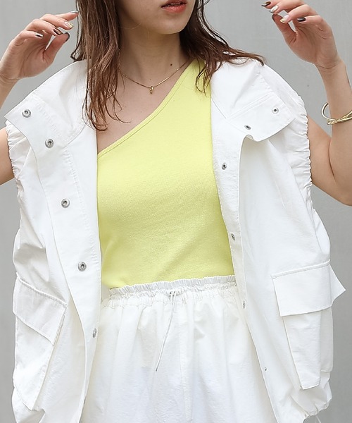 COLONY 2139（コロニートゥーワンスリーナイン）の「カップ付リブワンショル（タンクトップ・レディース・ホワイト/チャコールグレー/ブラック/イエロー/グリーン・FREE）」の5枚目の写真