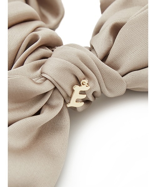 SNIDEL HOME（スナイデルホーム）の「イニシャルチャームリボンシュシュ（シュシュ・レディース・その他/A/E/H/K/M/R/S/Y・FREE）」の17枚目の写真