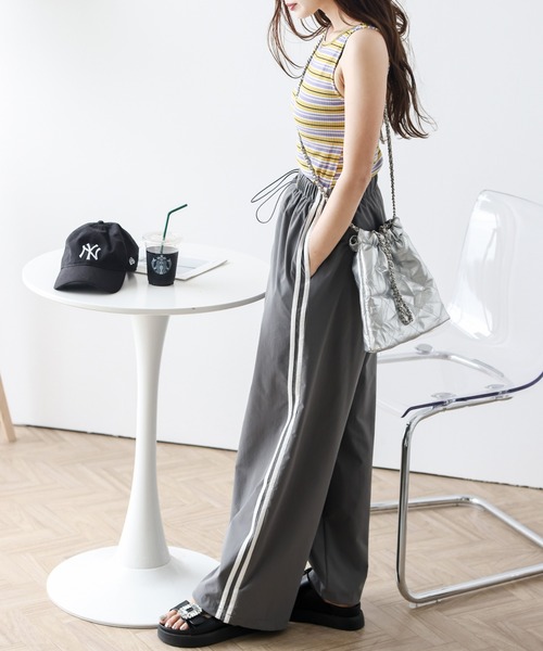 AMELY（エミリー）の「2wayリブタンクトップス（タンクトップ・レディース・ブラウン系その他/グリーン系その他/ブルー系その他/イエロー系その他・フリー）」の6枚目の写真