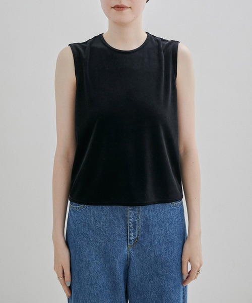 SALON adam et rope'（サロン アダム エ ロペ）の「ベロアノースリーブプルオーバー【新色追加！セットアップ対応・洗える】（Tシャツ/カットソー・レディース・ブラック/グリーン系その他/レッド系その他4・FREE）」の10枚目の写真