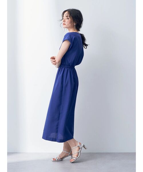 ベルト付きワンピース