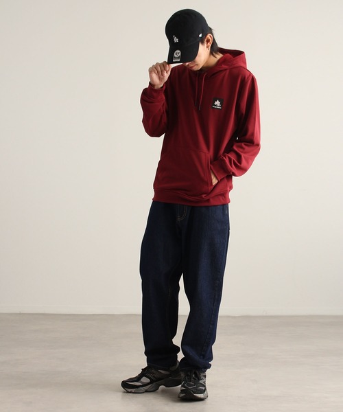 LOGOS park（ロゴスパーク）の「【LOGOS Park/ロゴスパーク】裏毛 ボックスロゴ プルオーバーパーカー（パーカー・メンズ・ネイビー/カーキ/ブラック/ダークベージュ/ホワイト/グレー/ワイン・LL/M/L）」の11枚目の写真