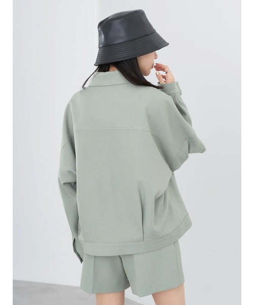 earth music&ecology（アースミュージックアンドエコロジー）の「ショート丈カバーオール（カバーオール・レディース・モカ/カーキ・FREE）」の5枚目の写真