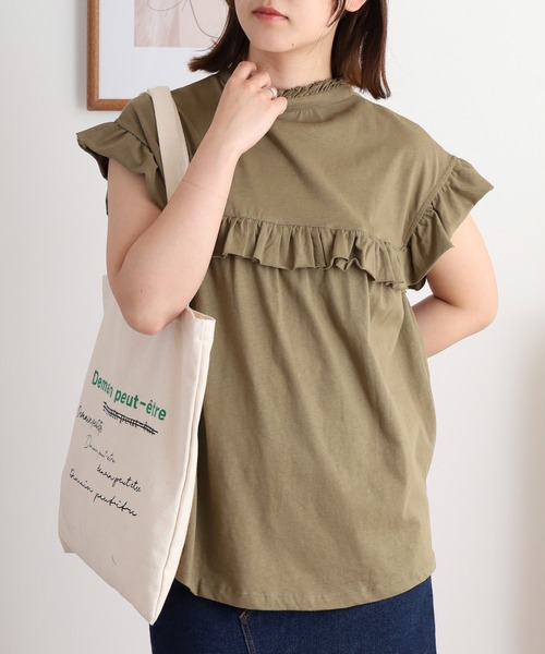 atONE(アットワン)の「atONE 前後2WAYフリルブラウス風カットソー(Tシャツ/カットソー・レディース・ブラック/テラコッタ/ベージュ/ホワイト/カーキ・4L~5L/M-L/LL~3L)」の5枚目の写真