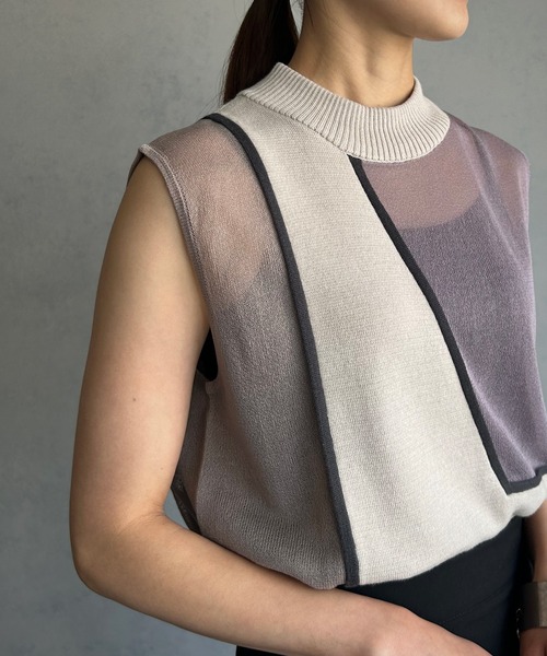 &g'aime（アンジェム）の「【&g’aime】配色シアーノースリーブニットトップス（ニット/セーター・レディース・ブラック/チャコールグレー/グレイッシュベージュ・FREE）」の19枚目の写真