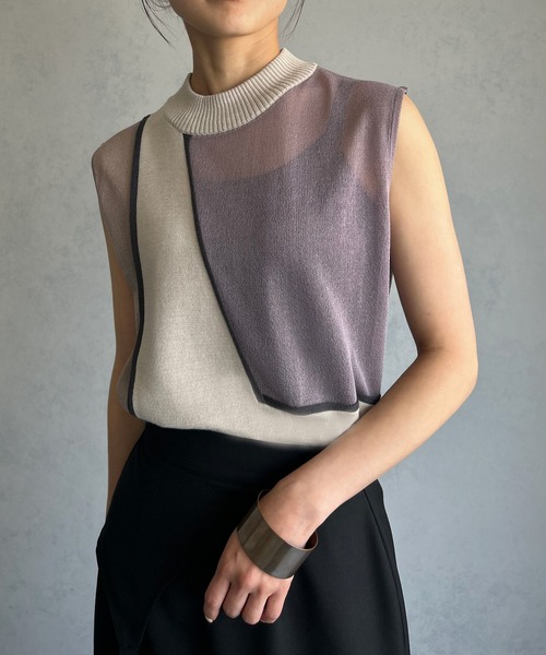 &g'aime（アンジェム）の「【&g’aime】配色シアーノースリーブニットトップス（ニット/セーター・レディース・ブラック/チャコールグレー/グレイッシュベージュ・FREE）」の18枚目の写真