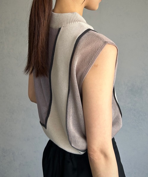 &g'aime（アンジェム）の「【&g’aime】配色シアーノースリーブニットトップス（ニット/セーター・レディース・ブラック/チャコールグレー/グレイッシュベージュ・FREE）」の20枚目の写真