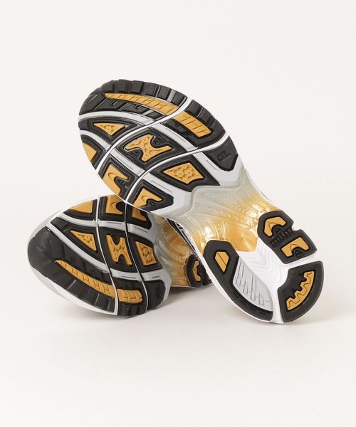 ASICS(アシックス)の「GEL-KAYANO 14 / ゲルカヤノ 14(スニーカー・レディース・ホワイト×ゴールド・29/25.5/27.5/24.5/26/23/25/27/23.5/28/28.5/24/26.5)」の4枚目の写真