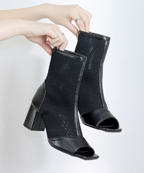 LOVEHUNTER（ラブハンター）の「スタイルアップ メッシュブーツサンダル（サンダル・レディース・ブラック/アイボリー・LL/L/M/S）」の2枚目の写真