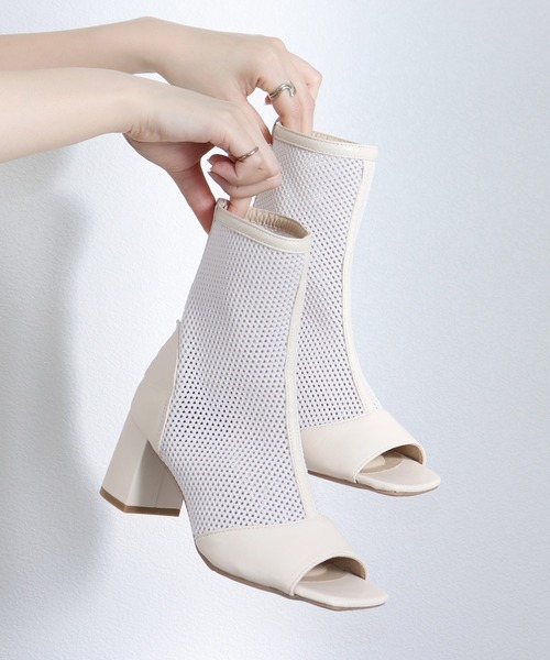 LOVEHUNTER（ラブハンター）の「スタイルアップ メッシュブーツサンダル（サンダル・レディース・ブラック/アイボリー・LL/L/M/S）」の15枚目の写真