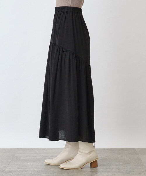 THE SHOP TK （ザ ショップ ティーケー ）の「◆ラウンドギャザースカート【洗濯機洗い可】（スカート・レディース・ブラック/アイボリー・13/12）」の4枚目の写真