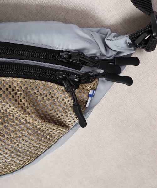 KAKSI(カクシ)の「KAKSI ウォッシャブルボディBAG(ボディバッグ/ウエストポーチ・メンズ・ブラック系/カーキ系/ピンク系/グレー系・FREE)」の20枚目の写真