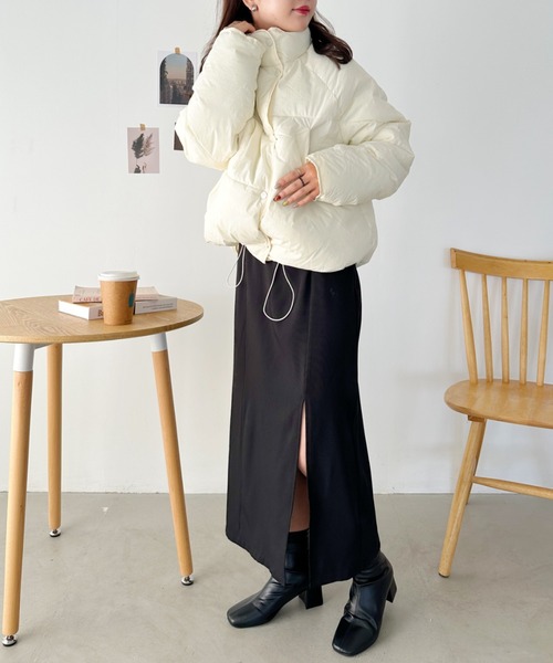 CLEA（クレア）の「パウダーマットパステルショート中綿ダウンジャケット（ダウンジャケット/コート・レディース・アイボリー/ライトブルー/ベージュ/ブラック・FREE）」の16枚目の写真