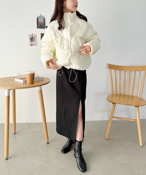 CLEA（クレア）の「パウダーマットパステルショート中綿ダウンジャケット（ダウンジャケット/コート・レディース・アイボリー/ライトブルー/ベージュ/ブラック・FREE）」の14枚目の写真