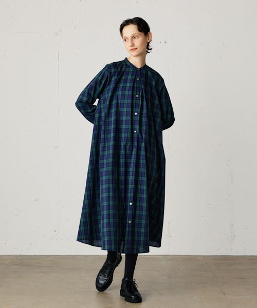 MidiUmi(ミディウミ)の「MidiUmi チェックタックAラインワンピース(ワンピース・レディース・その他2/その他1/オフホワイト・FREE)」の6枚目の写真