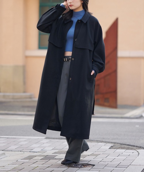 SPINNS（スピンズ）の「ケープデザインベルト付きチェスターコート（チェスターコート・レディース・チャコールグレー/ブラック/アイボリー/ダークブラウン・ONESIZE）」の10枚目の写真