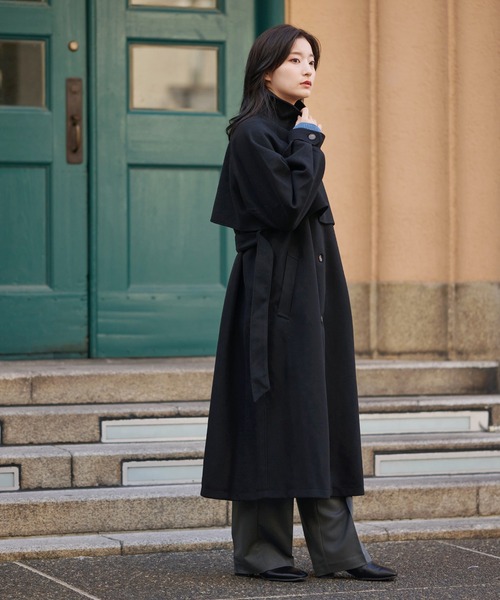 SPINNS（スピンズ）の「ケープデザインベルト付きチェスターコート（チェスターコート・レディース・チャコールグレー/ブラック/アイボリー/ダークブラウン・ONESIZE）」の15枚目の写真