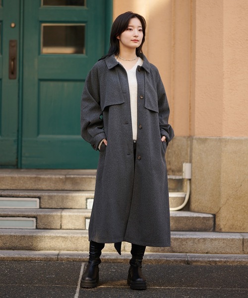 SPINNS（スピンズ）の「ケープデザインベルト付きチェスターコート（チェスターコート・レディース・チャコールグレー/ブラック/アイボリー/ダークブラウン・ONESIZE）」の18枚目の写真