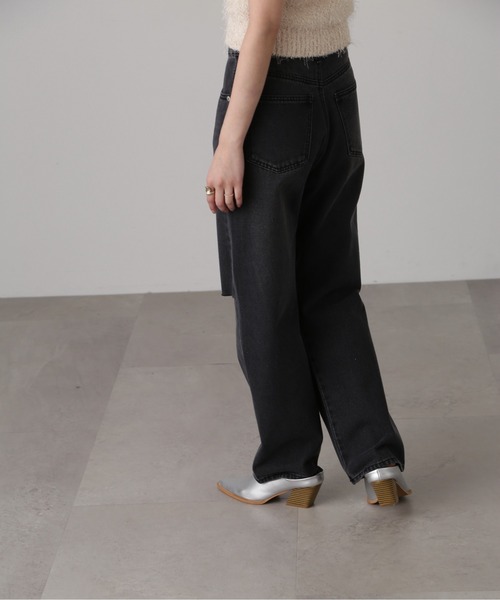 FREE'S MART（フリーズマート）の「[低身長サイズ/Sシリーズ]ニーカットストレートデニム（デニムパンツ・レディース・ブラック系その他/ケミカルウォッシュ・X-SMALL/SMALL/MEDIUM）」の8枚目の写真