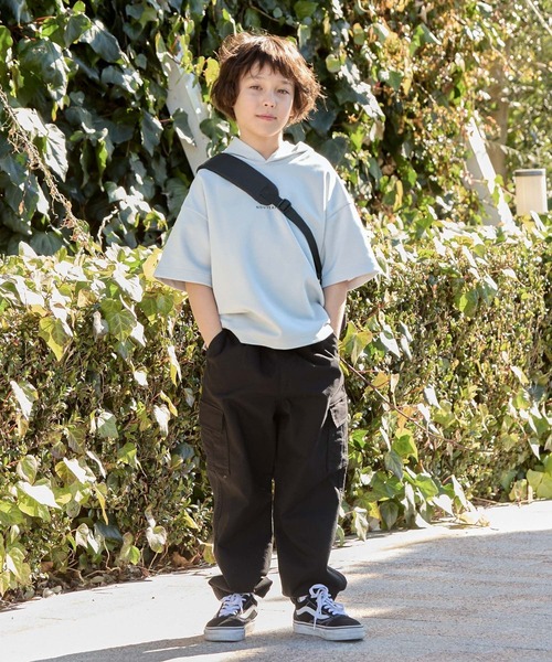 GLOBAL WORK（グローバルワーク）の「ライトクッションCOOL/パーカー半袖/994151（パーカー・キッズ・ライトグレー/チャコール・120cm/130cm/140cm/150cm/160cm/170cm）」の3枚目の写真